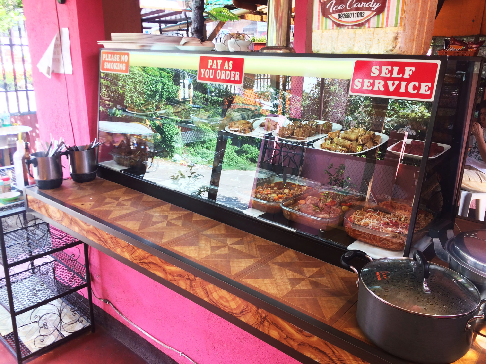 フィリピン 食堂 カリンデリア